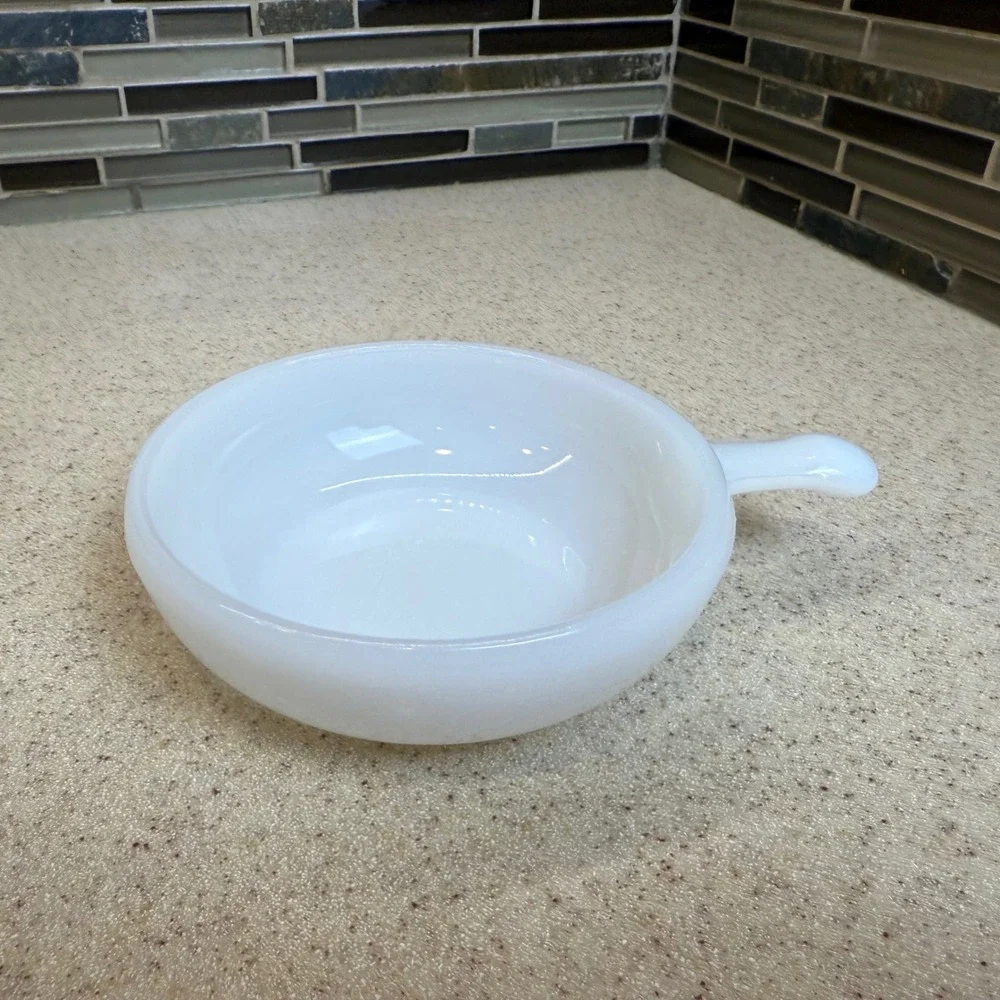 Glasbake vintage milk